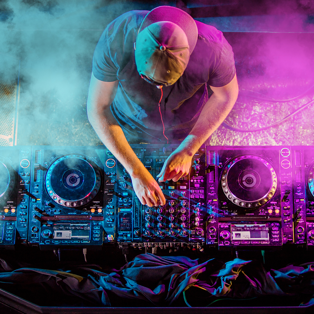 dj varios